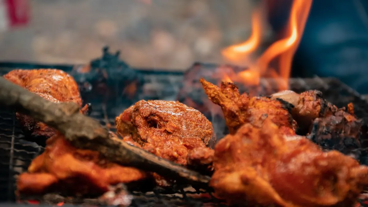 Dave’s Hot Chicken vs Howlin’ Ray’s: The Spice Battle